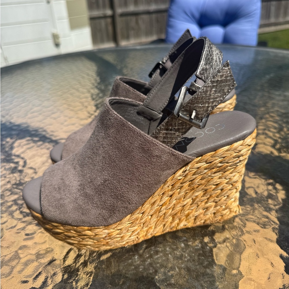 Coconuts by Matisse Gray and Tan Wedge Sandals
